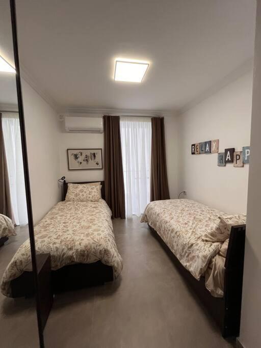 3 Bedroom Seaside Luxury Accommodation - Sleeps 8 St. Paul's Bay Exterior photo