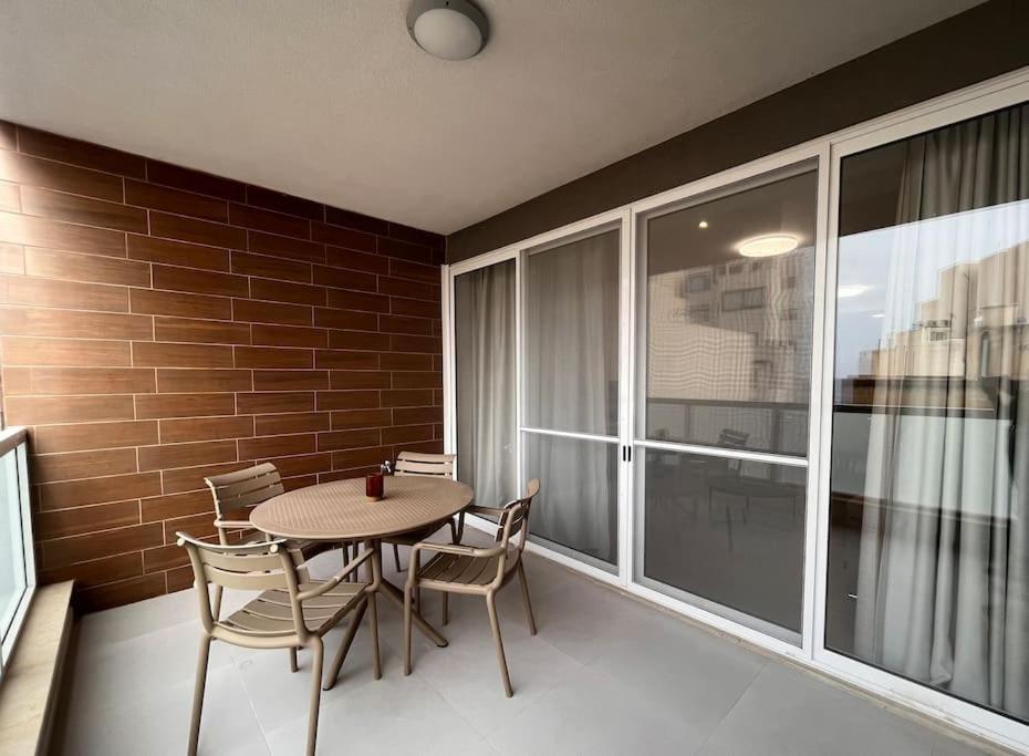 3 Bedroom Seaside Luxury Accommodation - Sleeps 8 St. Paul's Bay Exterior photo